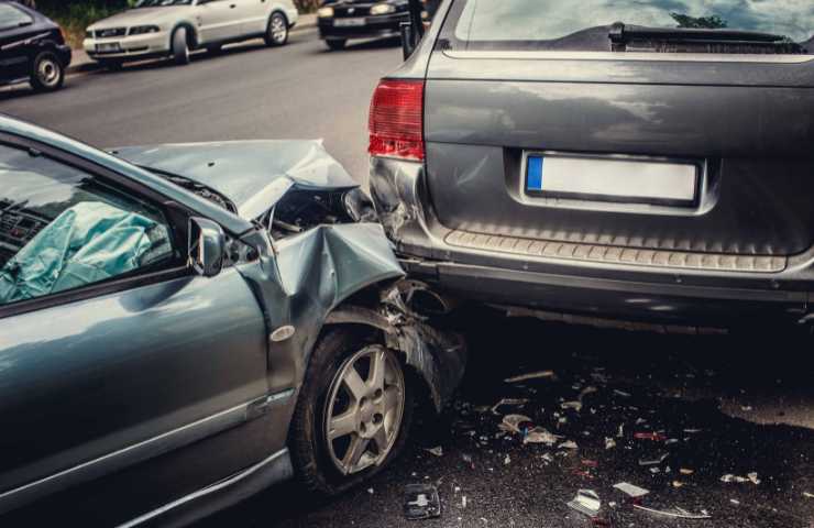 incidente auto investimento donna santa marinella