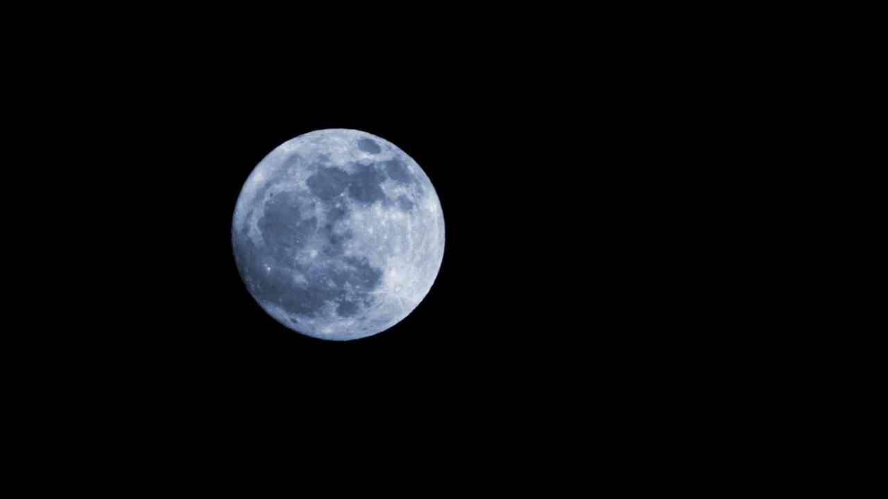 superluna blu agosto 2023