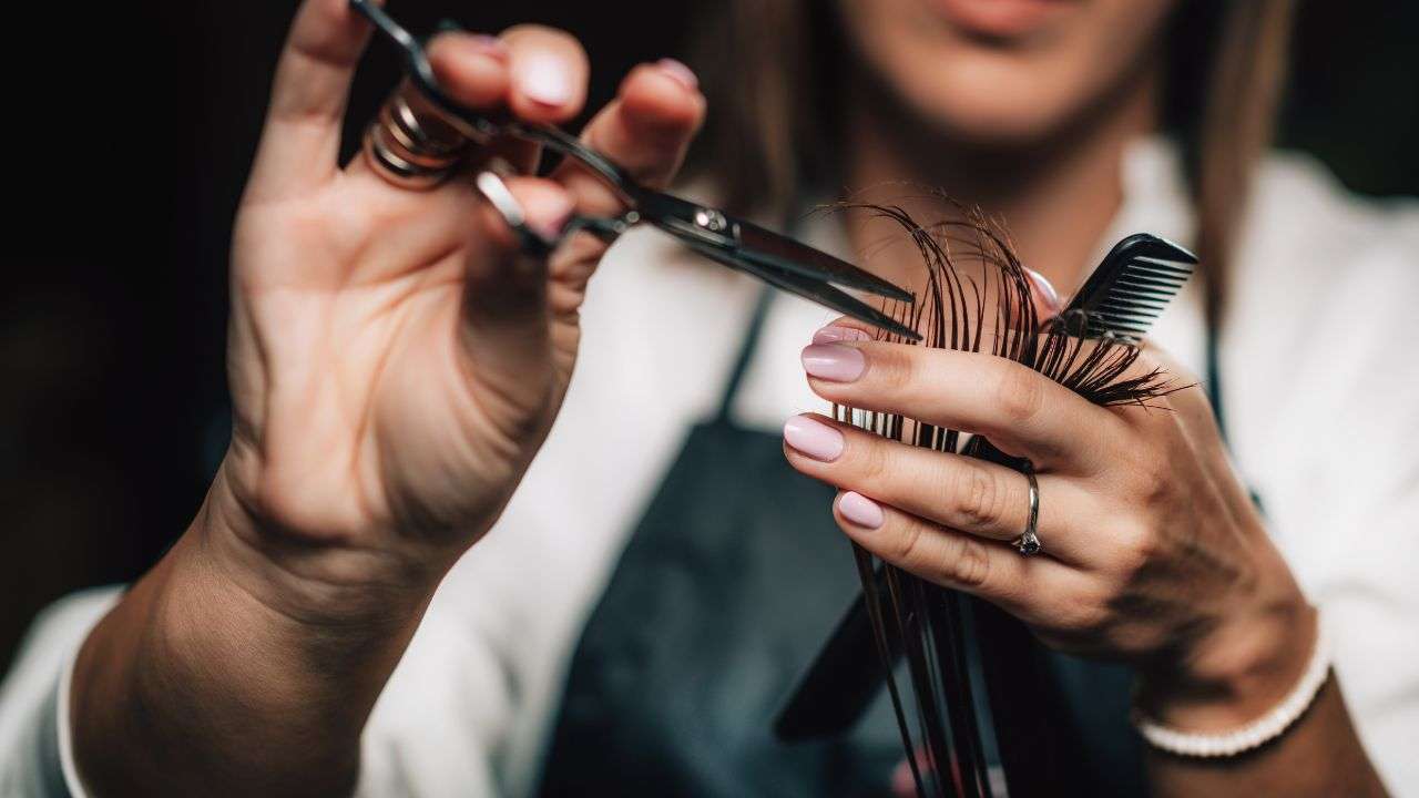 Ilary Blasi e il nuovo taglio di capelli 